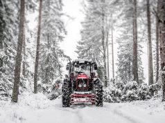 Snehové reťaze nie sú na ozdobu a potrebujú ich aj traktory