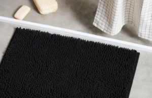 Ktoré koberčeky budú najlepšou voľbou pre vašu kúpeľňu? Pozrite si 4 odporúčané modely