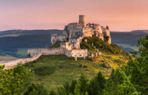 Odhaľte krásy Spiša počas vašej zimnej dovolenky. Čarovný región Slovenska čaká na vašu návštevu!